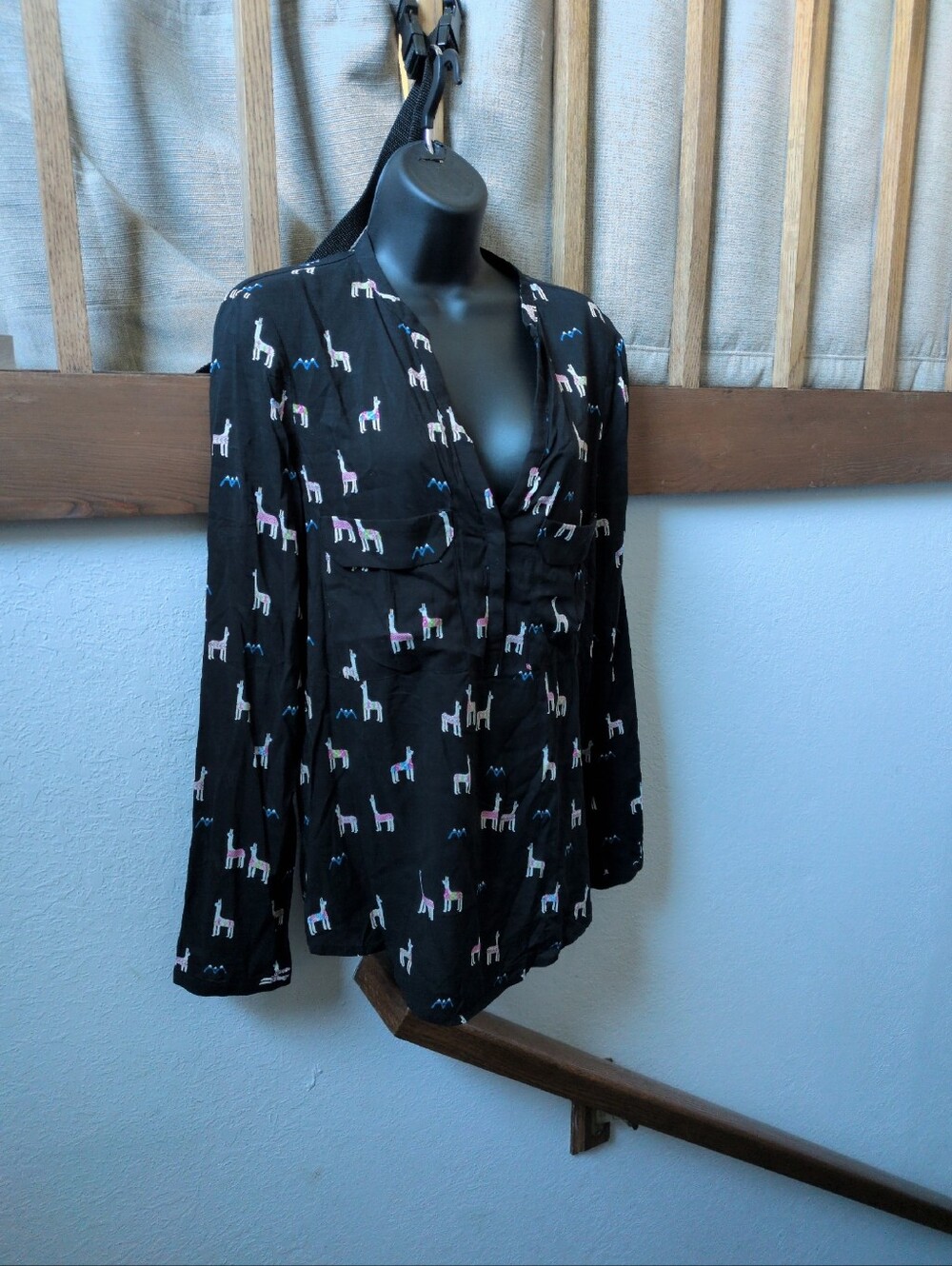 ✨ Nwt Maeve Llama Alpaca Print Long Sleeve Shirt Size US 12 - Picture 4 of 8